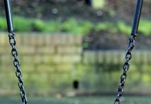 Σε εξέλιξη το πρόγραμμα ανάπλασης των δημόσιων παιδότοπων στον Δήμο Πεντέλης-Δύο παιδικές χαρές παραδόθηκαν στους δημότες χτες