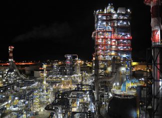 Πώς Βαρδινογιάννης, Μυτιληναίος, Κοπελούζος, Περιστέρης και άλλοι «σφάζονται» για τη ΔΕΠΑ Εμπορίας