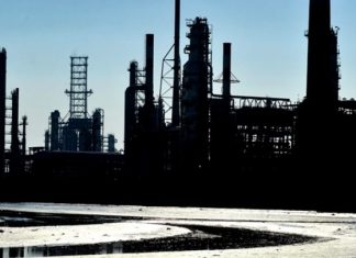 Στο «μικροσκόπιο» της Κομισιόν οι μονάδες ηλεκτροπαραγωγής Αμυνταίου και Καρδιάς για τους ρύπους Βιομηχανική μονάδα