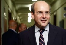 Χατζηδάκης: Η πολιτική της κυβέρνησης για τη ΔΕΗ, απάντηση στην ΓΕΝΟΠ Κωστής Χατζηδάκης