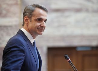 Πρώτος σταθμός το Παρίσι, ακολουθεί το Βερολίνο Ο Κυριάκος Μητσοτάκης στη Βουλή