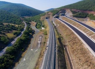 Υποδομών: Προτεραιότητα η προσβασιμότητα των ατόμων με αναπηρία στον τομέα των μεταφορών