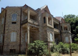 Αποκαθίσταται το κτίριο του Βουστασίου στο Τατόι Πρώην βασιλικά ανάκτορα στο Τατόι