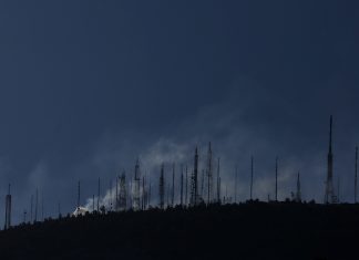 Απόν το ΥΠΕΝ από τη μάχη της ατμόσφαιρας