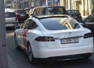 Φορολογικά κίνητρα για αγορά «καθαρών» ΙΧ Αυτοκίνητο Tesla στους δρόμους των Βρυξελλών