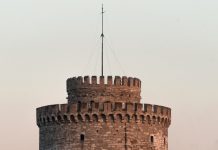 Θεσσαλονίκη: Δημοπρατείται το πρώτο 4μηνο του 2026 το ξύλινο ντεκ – Σε χρόνο ρεκόρ η περιβαλλοντική αδειοδότηση για το εμβληματικό έργο Ο Λευκός Πύργος στην παραλία της Θεσσαλονίκης