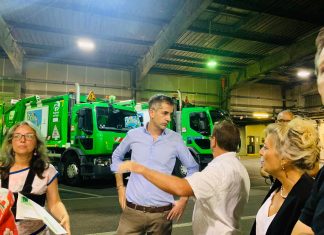 Πως μαζεύουν οι Παριζιάνοι τα σκουπίδια; Το φροντιστήριο «γαλλικών» του Κώστα Μπακογιάννη (photos)