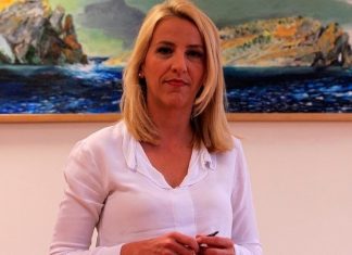 Σύμβαση ΠεΣΠΚΑ ύψους 456 χιλ. ευρώ υπέγραψε η Δούρου Ρένα Δούρου