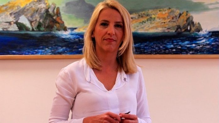 Ρένα Δούρου