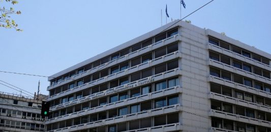 Ανάρπαστοι οι εκτιμητές ακινήτων: Το ΥΠΟΙΚ ανεβάζει τις αμοιβές τους