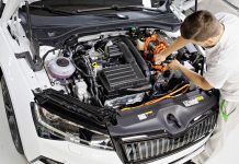 plug-in υβριδικά οχήματα: Σύντομα μεγαλύτερη αυτονομία με τη βελτίωση των μπαταριών