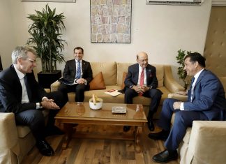 Συνάντηση Γεωργιάδη με τον υπουργό Εμπορίου των ΗΠΑ