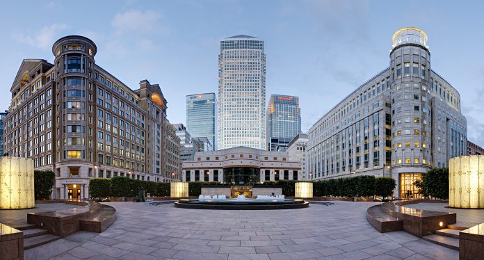 Cabot_Square,_Canary_Wharf_-_June_2008