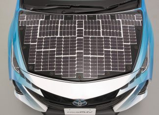 Η Toyota δοκιμάζει ένα ηλιακό Prius