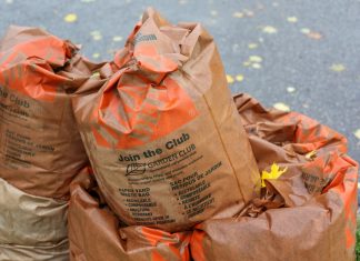 ΥΠΕΝ: «Τρέχει» τους Δήμους για τους καφέ κάδους Kαφέ κάδοι για τα οργανικά απόβλητα και στη Θεσσαλονίκη