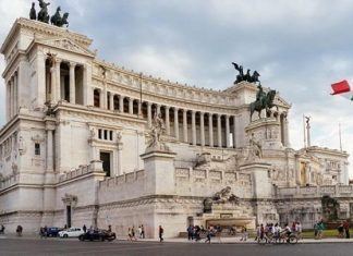 Την Τετάρτη η σύνθεση της νέας ιταλικής κυβέρνησης Ιταλικό Κοινοβούλιο