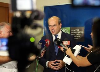 ΥΠΕΝ: Μερική αναδίπλωση Χατζηδάκη για εκτός σχεδίου δόμηση – νέες αλλαγές στο χωροταξικό νομοσχέδιο