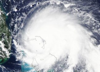 Ένας από τους ισχυρότερους τυφώνες των τελευταίων ετών πλήττει τις Μπαχάμες Τυφώνας Dorian, δορυφορική εικόνα