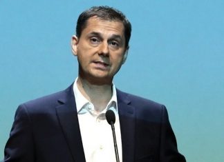 Χ. Θεοχάρης: Την Τρίτη ανοίγει το βιβλίο προσφορών για ΕΤΕ – Έκλεισε η συμφωνία Uni Gredit και Alpha Bank