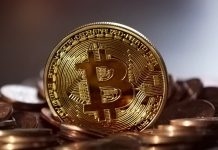 Η τιμή του bitcoin ξεπέρασε για πρώτη φορά τα 123.000 δολάρια