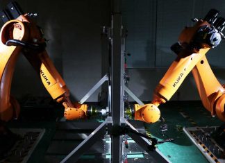 Πράσινο φως για την παραγωγή ηλεκτρικών οχημάτων στην Ελλάδα NISSAN ΡΟΜΠΟΤ Βιομηχανία ΒΙΟΜΗΧΑΝΙΑ ΑΥΤΟΚΙΝΗΤΟ ΧΑΛΥΒΑΣ