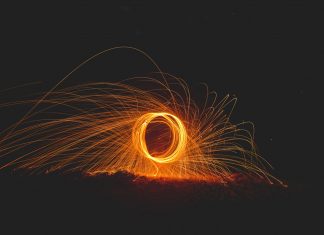 Bloomberg: 11 τρισ. δολάρια θα επενδυθούν στην πράσινη ενέργεια μέχρι το 2050