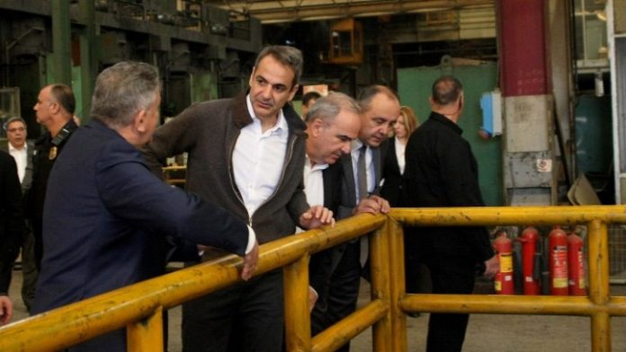 Το εργοστάσιο της Ελληνικής Εταιρείας Χάλυβος στα Διαβατά Θεσσαλονίκης επισκέφτηκε ο πρωθυπουργός