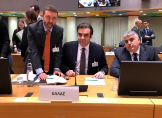 Ο Πιερρακάκης ενημέρωθηκε από την ΕΕ για την πορεία εξέλιξης του 5G