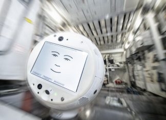 Η CIMON επιστρέφει στον Διαστημικό Σταθμό με περισσότερη συναισθηματική νοημοσύνη