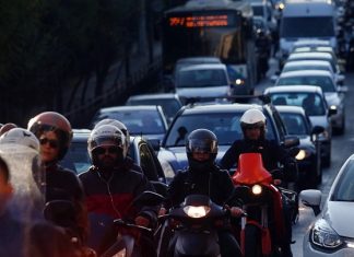 Ο ΚΟΚ γίνεται ψηφιακός: κάμερες, ΑΙ και άμεση ειδοποίηση στον πολίτη μέσω gov.gr – σχετικές ρυθμίσεις σε νομοσχέδιο του υπουργείου Ψηφιακής Διακυβέρνησης Ηχορύπανση: Έρευνα Μπακογιάννη στην Καλλιθέα - Το 2013 ο τελευταίος Χάρτης Θορύβου του ΥΠΕΝ