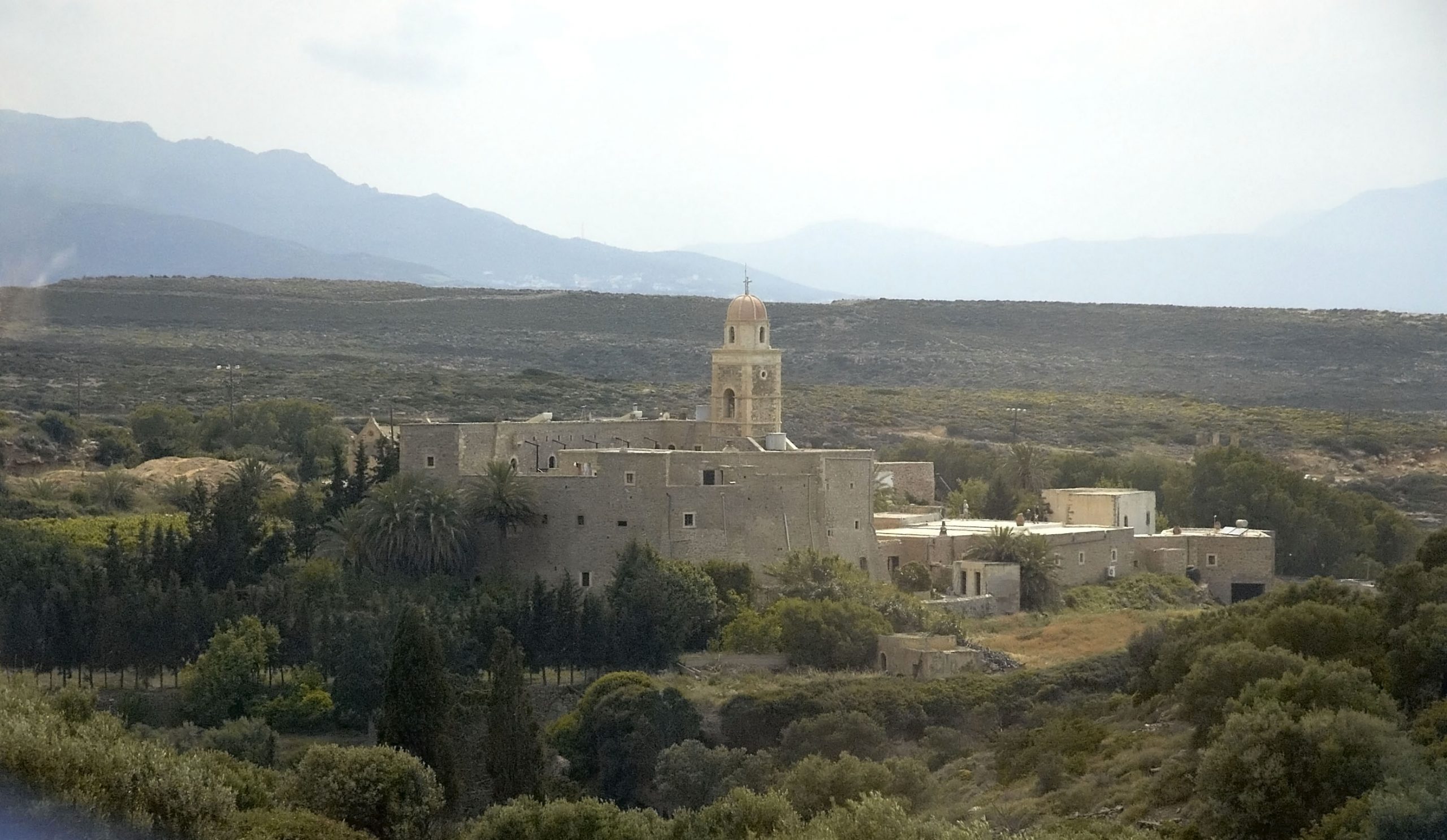 επένδυση στη Μονή Τόπλου, Λασίθι - Κρήτη