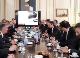 Συνάντηση Μητσοτάκη με τα μέλη του CEO Clubs Greece Συνάντηση Μητσοτάκη με μέλη του CEO Clubs Greece