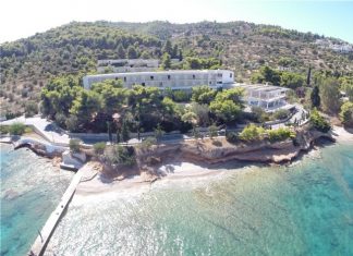 Στην BriQ Properties το Plaza Hotel στην Σκιάθο Lefka Palace
