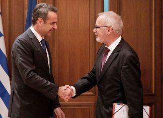 Μητσοτάκης: Προσβλέπουμε σε στήριξη ΕΤΕπ για τη μετάβαση σε οικονομία χαμηλών εκπομπών CO2