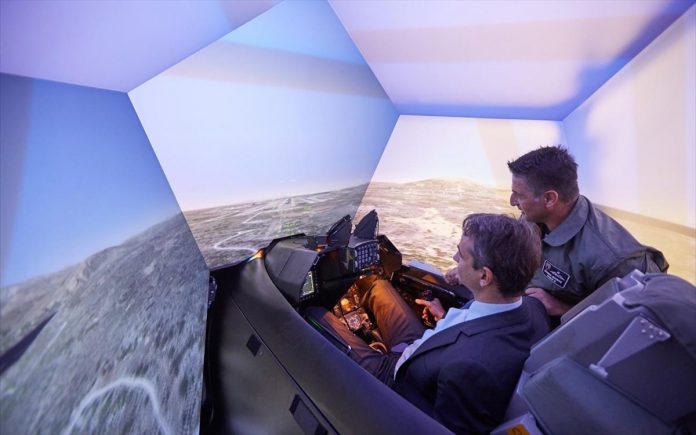 Σε θέση πιλότου ο Κυριάκος Μητσοτάκης