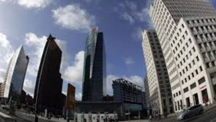 jhysdgHND - μετρόπολη