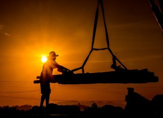 Κατασκευές: Σταθερές αλλά υψηλές οι εκπομπές του δομημένου περιβάλλοντος – Πώς τα δεδομένα μπορούν να βελτιώσουν την εικόνα