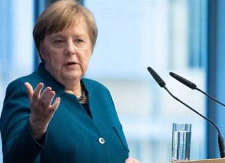 Συμβολική κίνηση Μητσοτάκη: Κάλεσε τη Μέρκελ να εγκαινιάσουν μαζί τη ΔΕΘ