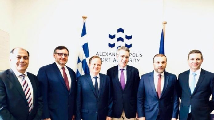 Καραμανλής - Πάιατ