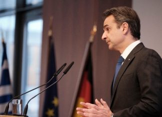 Μητσοτάκης από Βερολίνο: Εντός χρονοδιαγράμματος η απολιγνιτοποίηση – «Εμβληματική» η συμφωνία ΔΕΗ-RWE