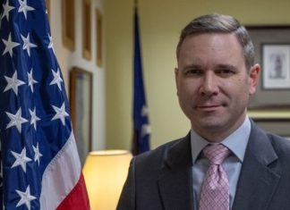 Αμερικανός πρόξενος: Αυξάνουμε την παρουσία μας στη Βόρεια Ελλάδα