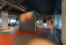 Skroutz: Αύξηση κατά 24,44% στη μέση τιμή του καλαθιού κατά τις καλοκαιρινές εκπτώσεις 2023