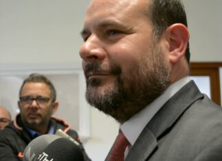 Μαντζούφας: Η Ελλάδα κερδίζει ξένους επενδυτές