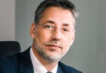 Τους Σκούφια και Στεφάτο προτείνει ο Χατζηδάκης για την ηγεσία της ΕΔΕΥ