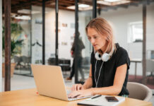 ICAP: Ανεβαίνουν οι γυναίκες στις υψηλόβαθμες θέσεις του ελληνικού εταιρικού τομέα