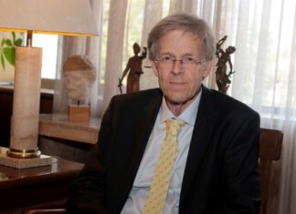 Παραιτήθηκε ο υφυπουργός Δικαιοσύνης