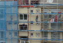 Πολυκατοικίες στο ΕΞΟΙΚΟΝΟΜΩ – ΑΥΤΟΝΟΜΩ: σήμερα η μητέρα των μαχών – και τα κρίσιμα συμπεράσματα