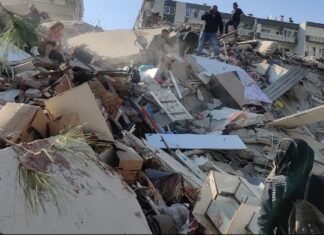 Μεγάλος σεισμός στο Αιγαίο: 2 παιδιά νεκρά στη Σάμο – ζημιές και μικρό τσουνάμι στα ελληνικά νησιά – καταρρεύσεις κτιρίων, νεκροί, τραυματίες στη Σμύρνη, συνεχής ενημέρωση