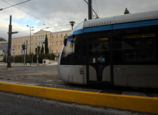 Ξανά το Τραμ στο Σύνταγμα – φωτορεπορτάζ