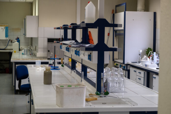 ΕΡΕΥΝΑ ΑΠΘ ΣΤΑ ΛΥΜΑΤΑ ΓΙΑ SARS COV-2 ΕΓΚΑΤΑΣΤΑΣΕΙΣ ΕΕΛΘ